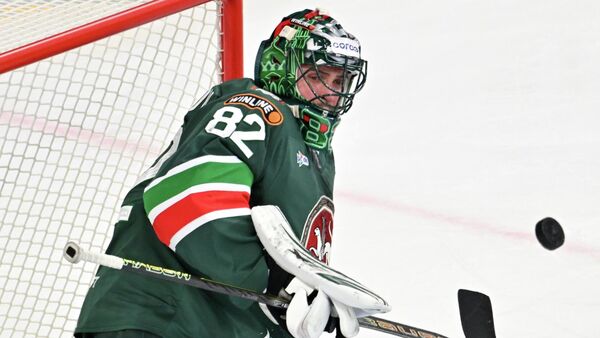 Вратарь Тимур Билялов (Ак Барс) - Sputnik Беларусь