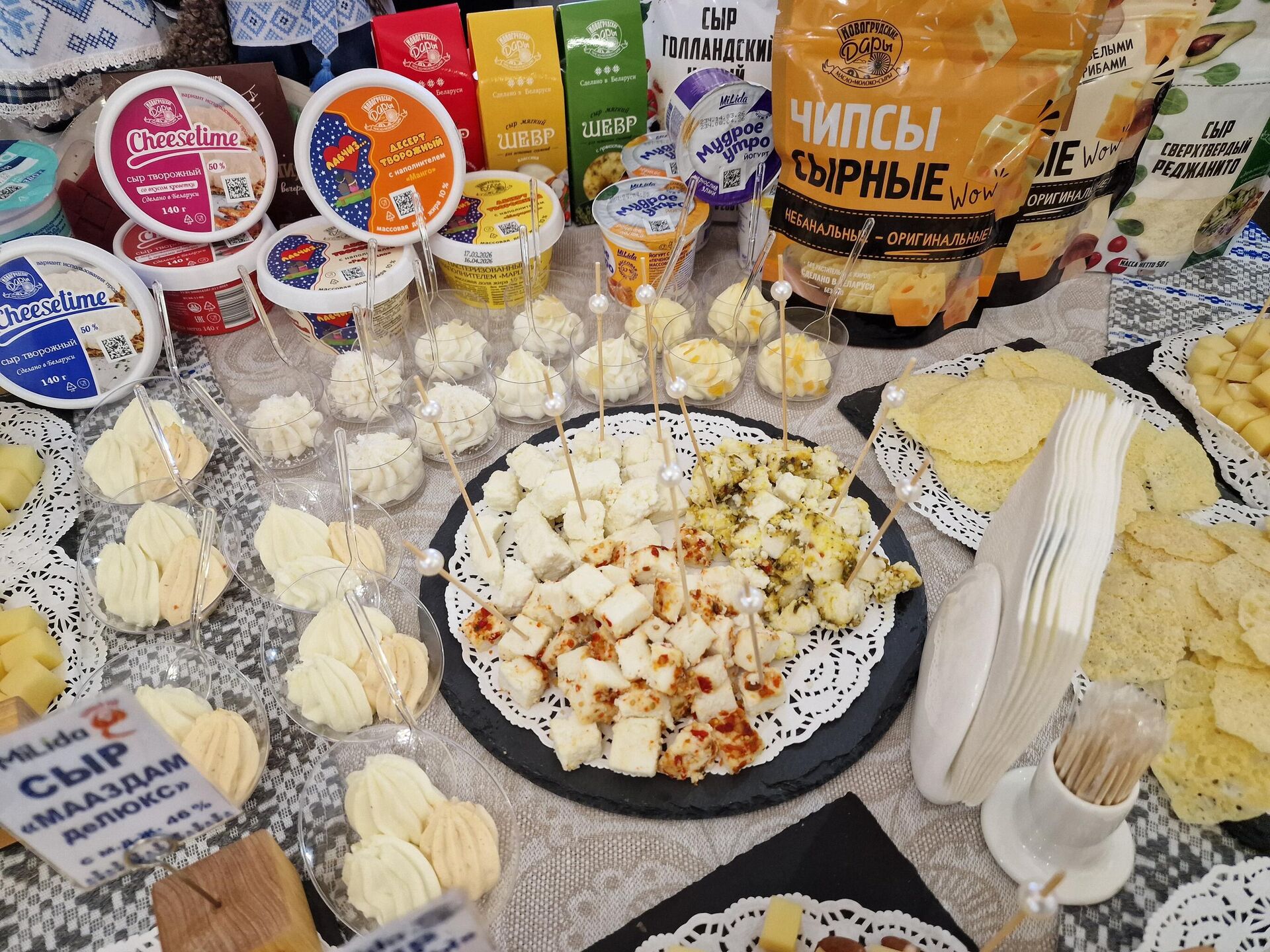 Белорусские производители представили образцы продуктов питания главам дипломатических миссий - Sputnik Беларусь, 1920, 26.03.2026