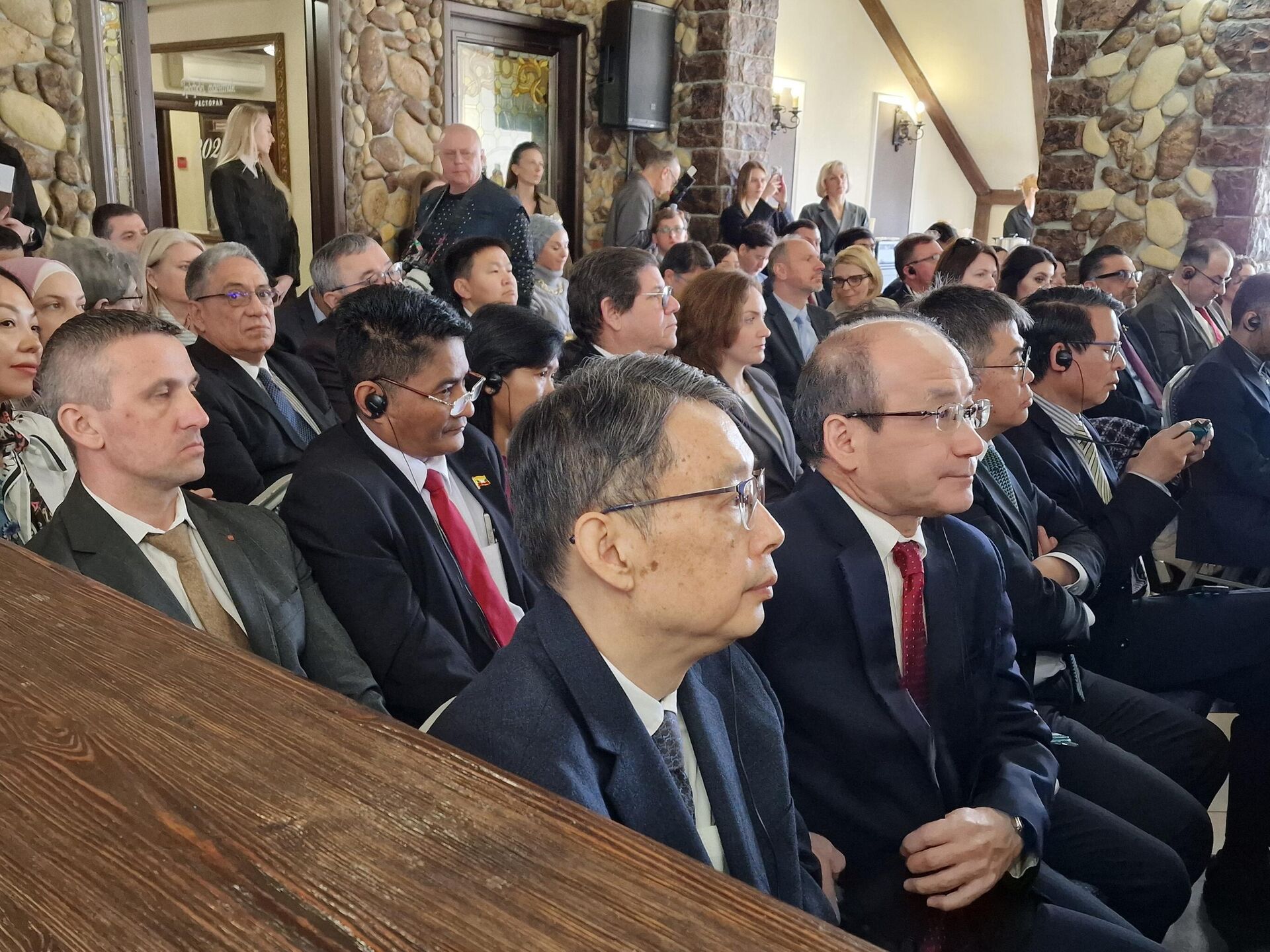 Белорусские производители представили образцы продуктов питания главам дипломатических миссий - Sputnik Беларусь, 1920, 26.03.2026