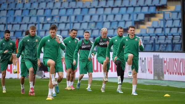 Национальная сборная Беларуси 🇧🇾 провела предматчевую тренировку в Ереване - Sputnik Беларусь