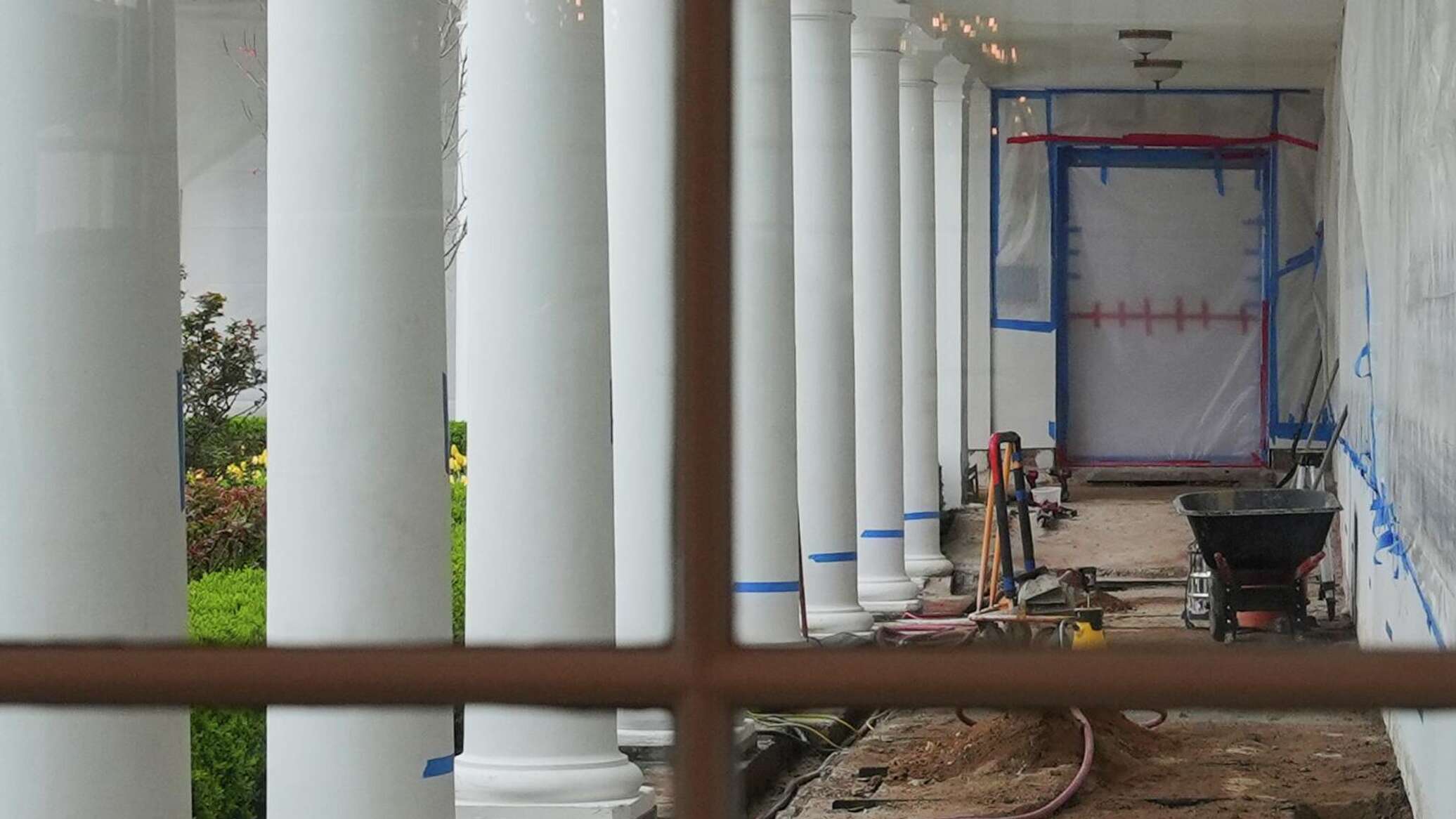 Специальный защищенный комплекс построят под бальным залом Белого дома Специальный защищенный комплекс построят под бальным залом Белого дома