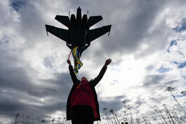 Истребитель Су-30СМ пилотажной группы Русские витязи - Sputnik Беларусь