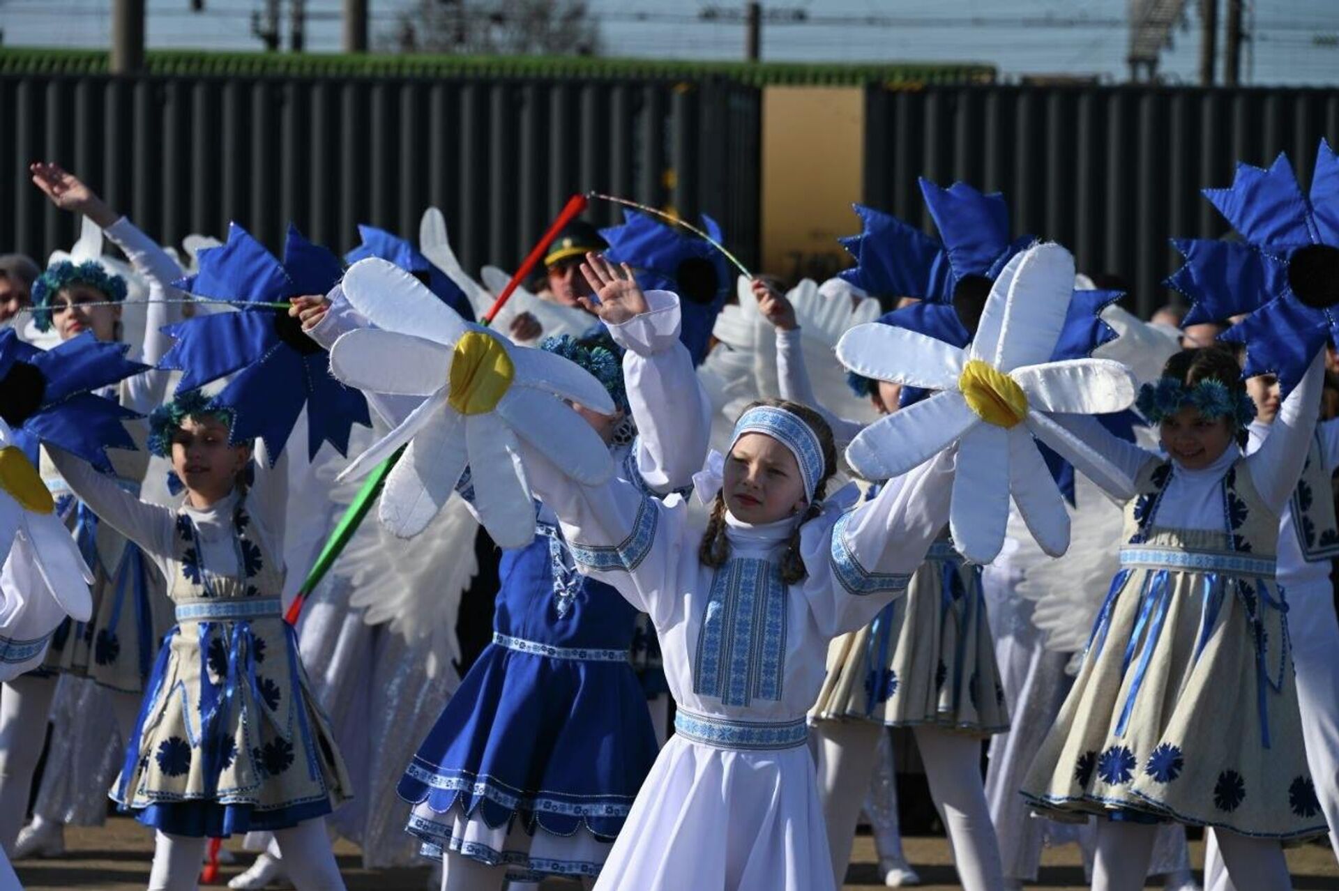 Встреча поезда из Смоленска в Орше - Sputnik Беларусь, 1920, 02.04.2026