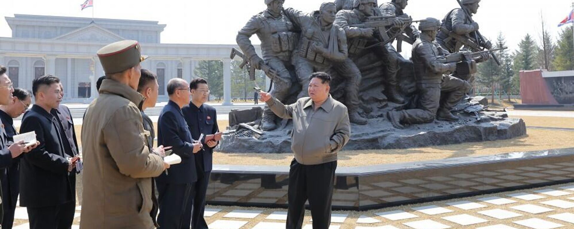 Паўночнакарэйскі лідэр Кім Чэн Ын на месцы будаўніцтва Мемарыяльнага музея баявых подзвігаў у замежнай ваеннай аперацыі - Sputnik Беларусь, 1920, 06.04.2026