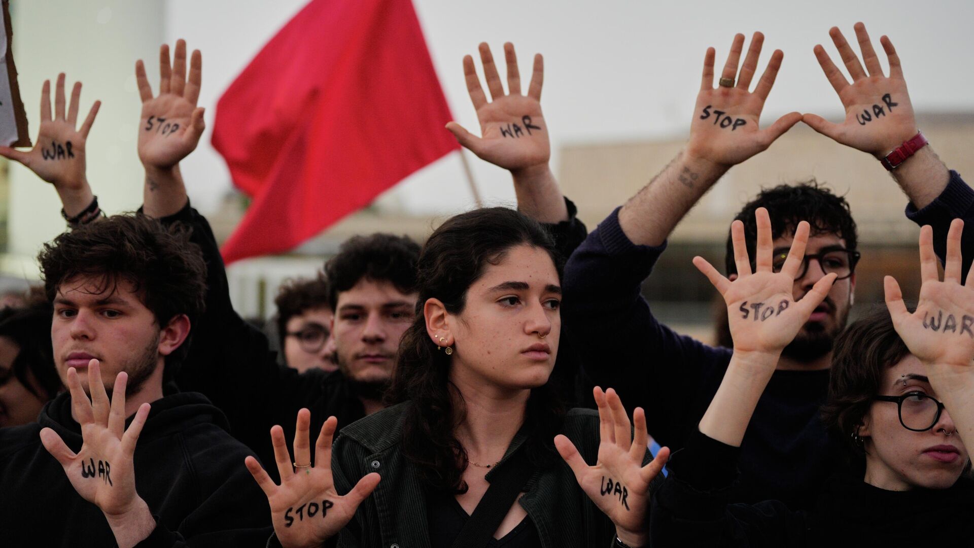 Антивоенный протест в Тель-Авиве - Sputnik Беларусь, 1920, 04.04.2026