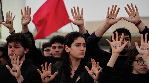 Антивоенный протест в Тель-Авиве - Sputnik Беларусь