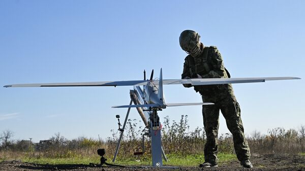 Боевая работа расчета БПЛА Орлан-10 группировки Центр - Sputnik Беларусь
