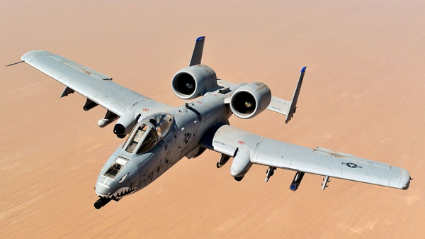 Самолет A-10 Thunderbolt II Самолет A-10 Thunderbolt II - Sputnik Беларусь