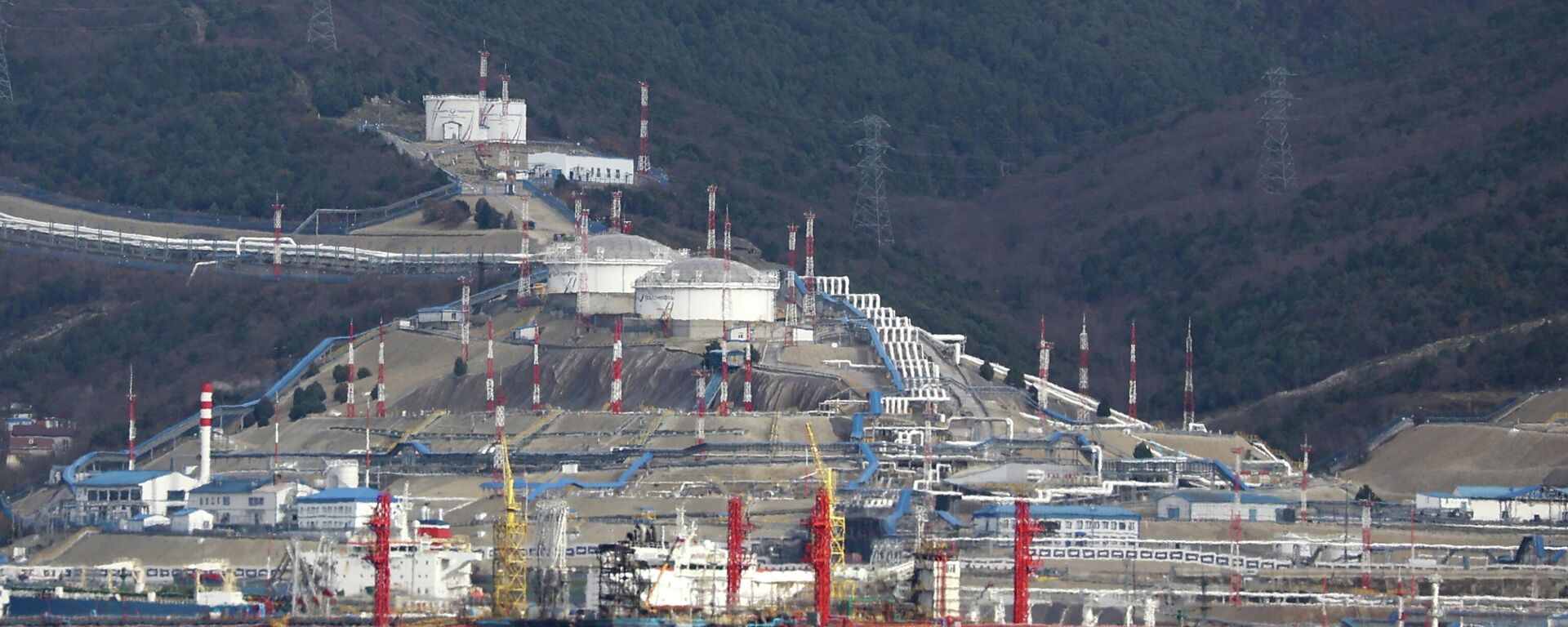 Нефтяной терминал в порту Новороссийска, архивное фото - Sputnik Беларусь, 1920, 06.04.2026