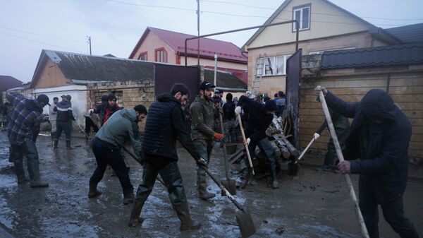 Разрушительные паводки в Дагестане: Меликов доложил Путину об ущербе