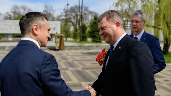 Замгубернатора Карснодарского края Александр Руппель и посол Беларуси в РФ Юрий Селиверстов - Sputnik Беларусь