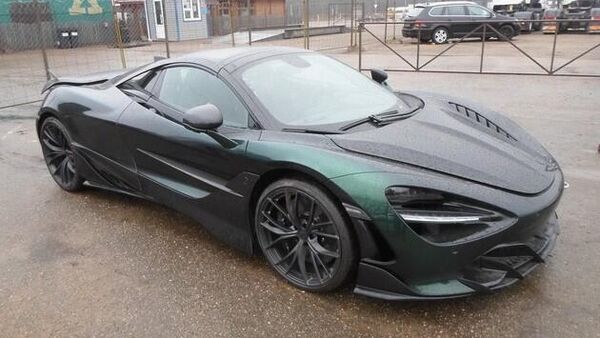 Конфискованный родстер McLaren 720S Spider  - Sputnik Беларусь