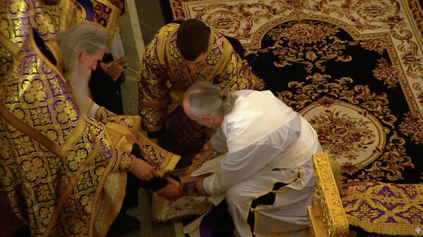 Глава БПЦ совершил чин омовения ног в Чистый четверг в Минске (видео)