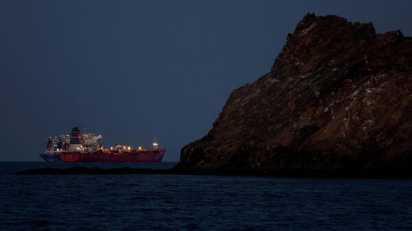 Танкер в Ормузском проливе - Sputnik Беларусь