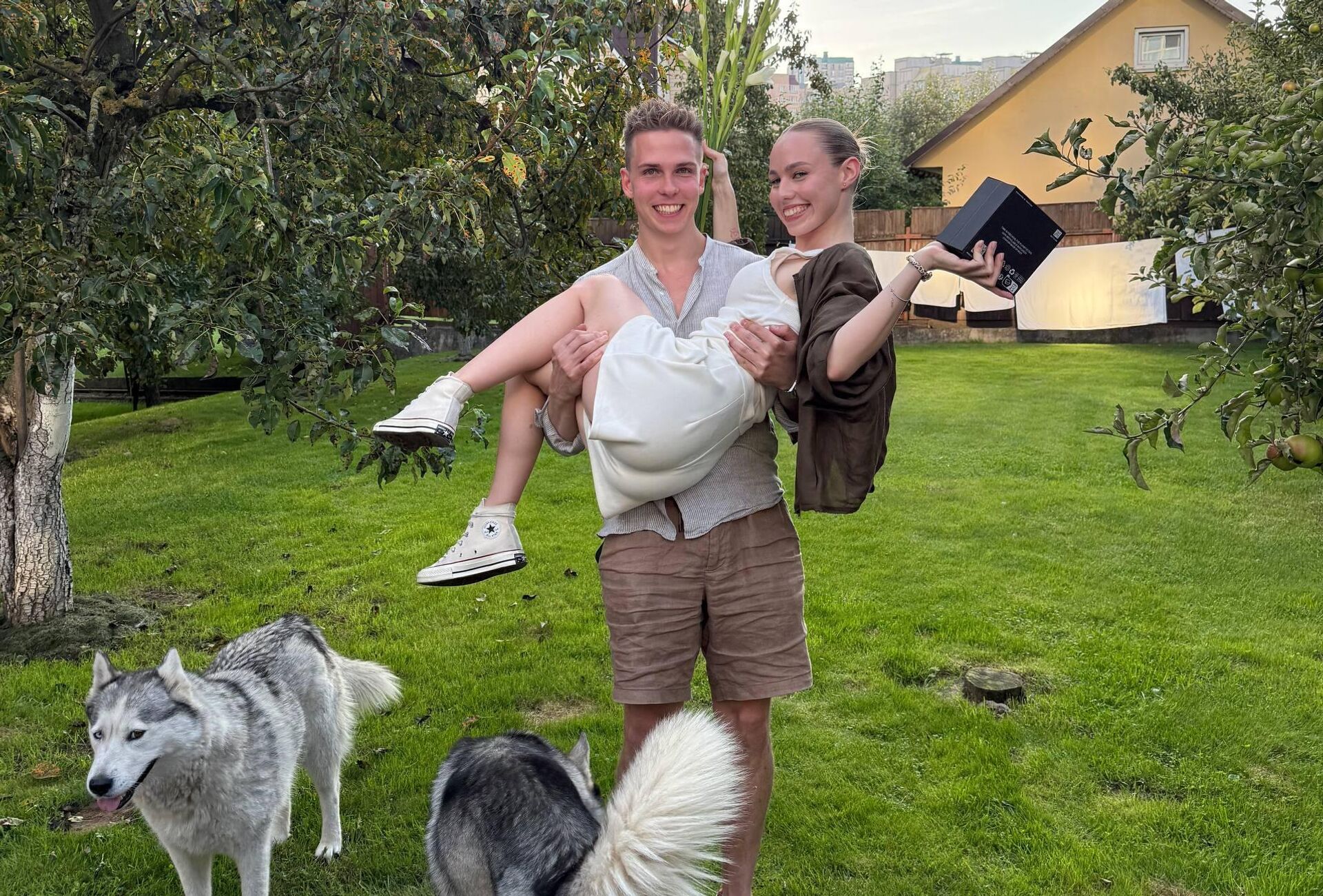 Василина Хондошко и Матвей Волков Василина Хондошко и Матвей Волков - Sputnik Беларусь, 1920, 10.04.2026