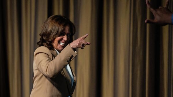 Камала Харрис  - Sputnik Беларусь