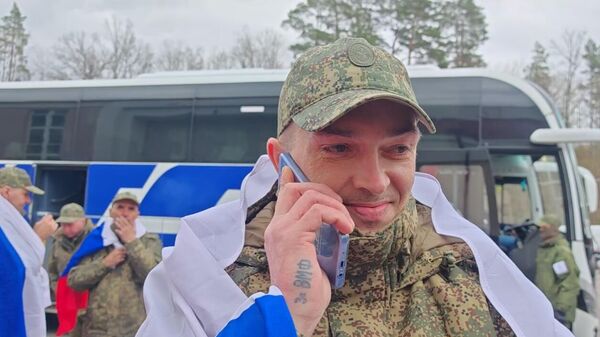 Спасибо, что верила: российский солдат вернулся из трехлетнего плена (видео)