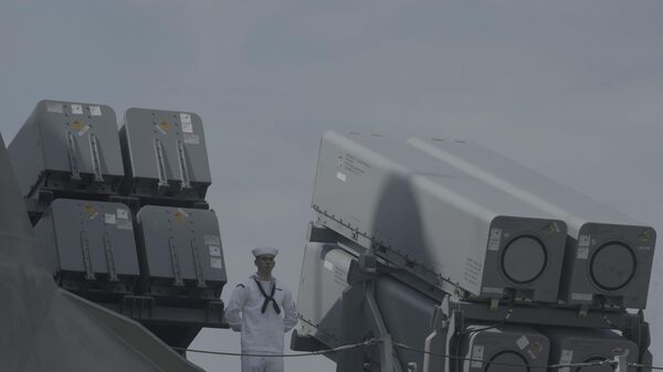 Моряк на американском военном корабле, архивное фото - Sputnik Беларусь