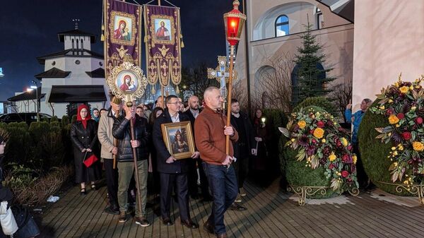 Светлое Христово Воскресенье, или Пасху, встречают православные верующие - Sputnik Беларусь