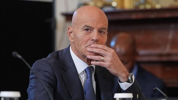 Генеральный директор итальянской нефтегазовой компании Eni Клаудио Дескальци  - Sputnik Беларусь