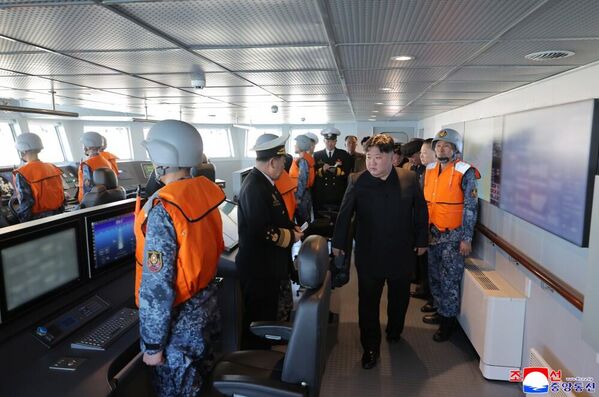  Испытательные пуски противокорабельных и стратегических крылатых ракет в КНДР