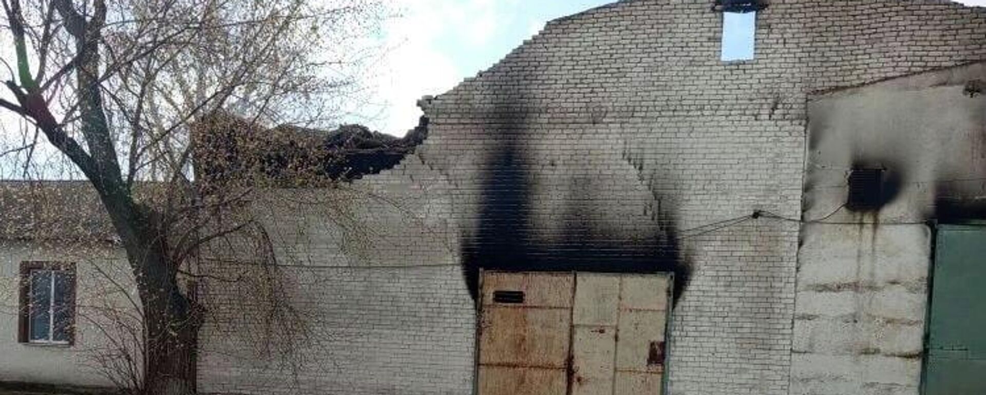 Склад гуманітарнай дапамогі, які падвергся абстрэлу - Sputnik Беларусь, 1920, 14.04.2026