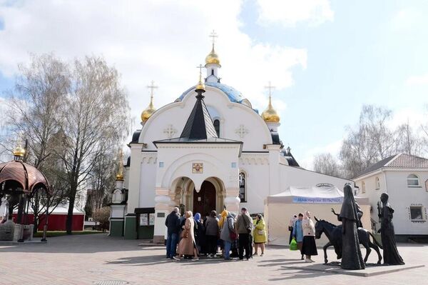 Группа родственников погибших на СВО бойцов на мероприятиях программы духовно-психологической реабилитации - Sputnik Беларусь