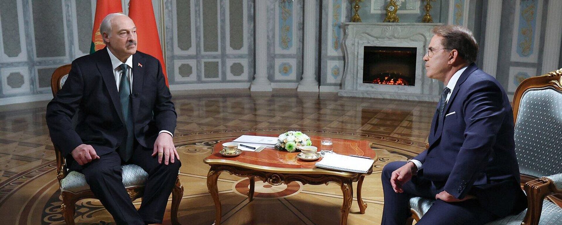 Лукашэнка дае інтэрв'ю вядучаму тэлеканала RT - Sputnik Беларусь, 1920, 17.04.2026