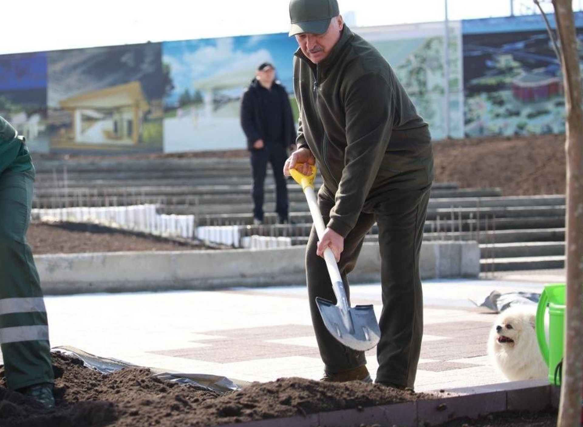 Президент Беларуси Александр Лукашенко на республиканском субботнике