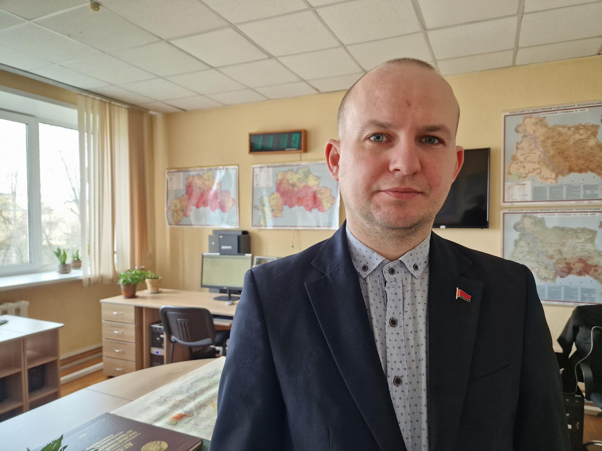 Начальник службы радиационного мониторинга Белгидромета Олег Дюбайло - Sputnik Беларусь, 1920, 22.04.2026