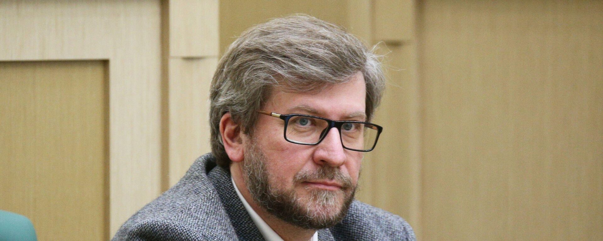 Лук’янаў: палітыкі ў Еўропе паслалі Трампа і спрабуюць яго перасядзець - Sputnik Беларусь, 1920, 22.04.2026