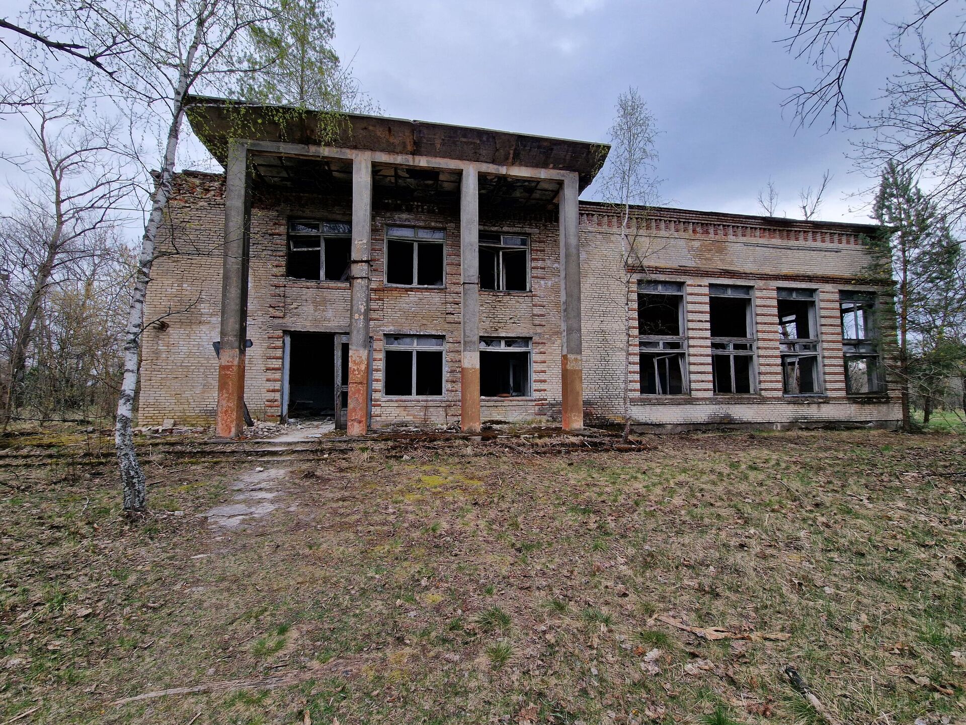 Клуб в деревне Погонное - Sputnik Беларусь, 1920, 23.04.2026