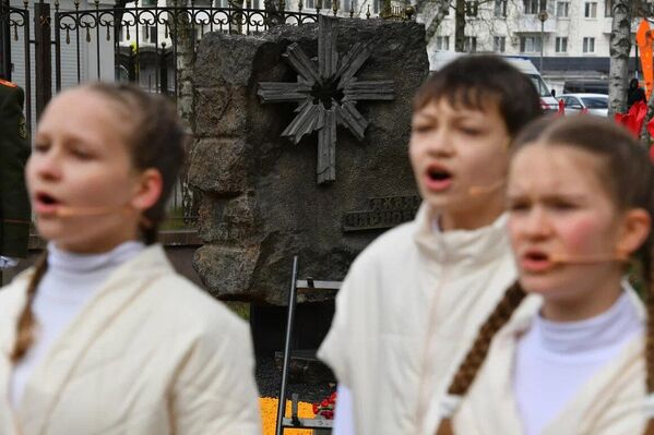 Траурная церемония, приуроченная к 40-й годовщине Чернобыльской трагедии - Sputnik Беларусь