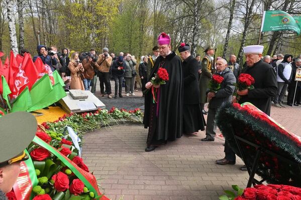Траурная церемония, приуроченная к 40-й годовщине Чернобыльской трагедии - Sputnik Беларусь
