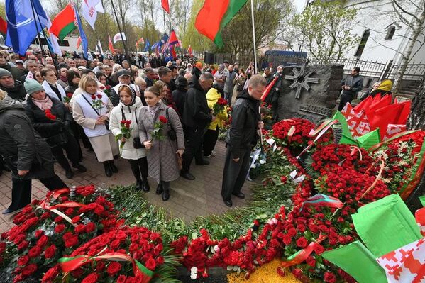 Траурная церемония, приуроченная к 40-й годовщине Чернобыльской трагедии - Sputnik Беларусь