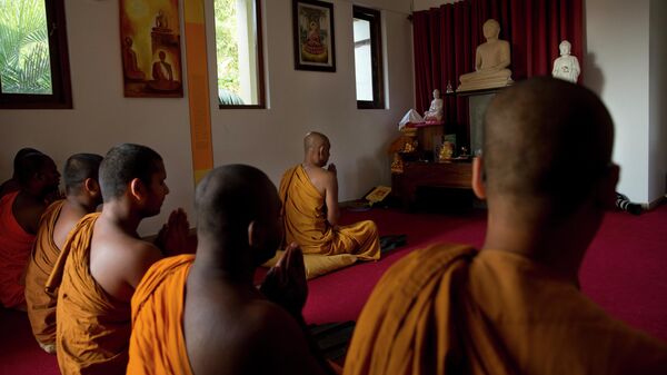 Буддийские монахи, архивное фото - Sputnik Беларусь