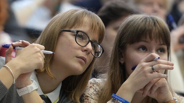 Асаблівасці II Маладзёжнага эканамічнага форуму Саюзнай дзяржавы - Sputnik Беларусь