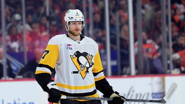 Белорусский защитник Питтсбург Пингвинз Илья Соловьев - Sputnik Беларусь