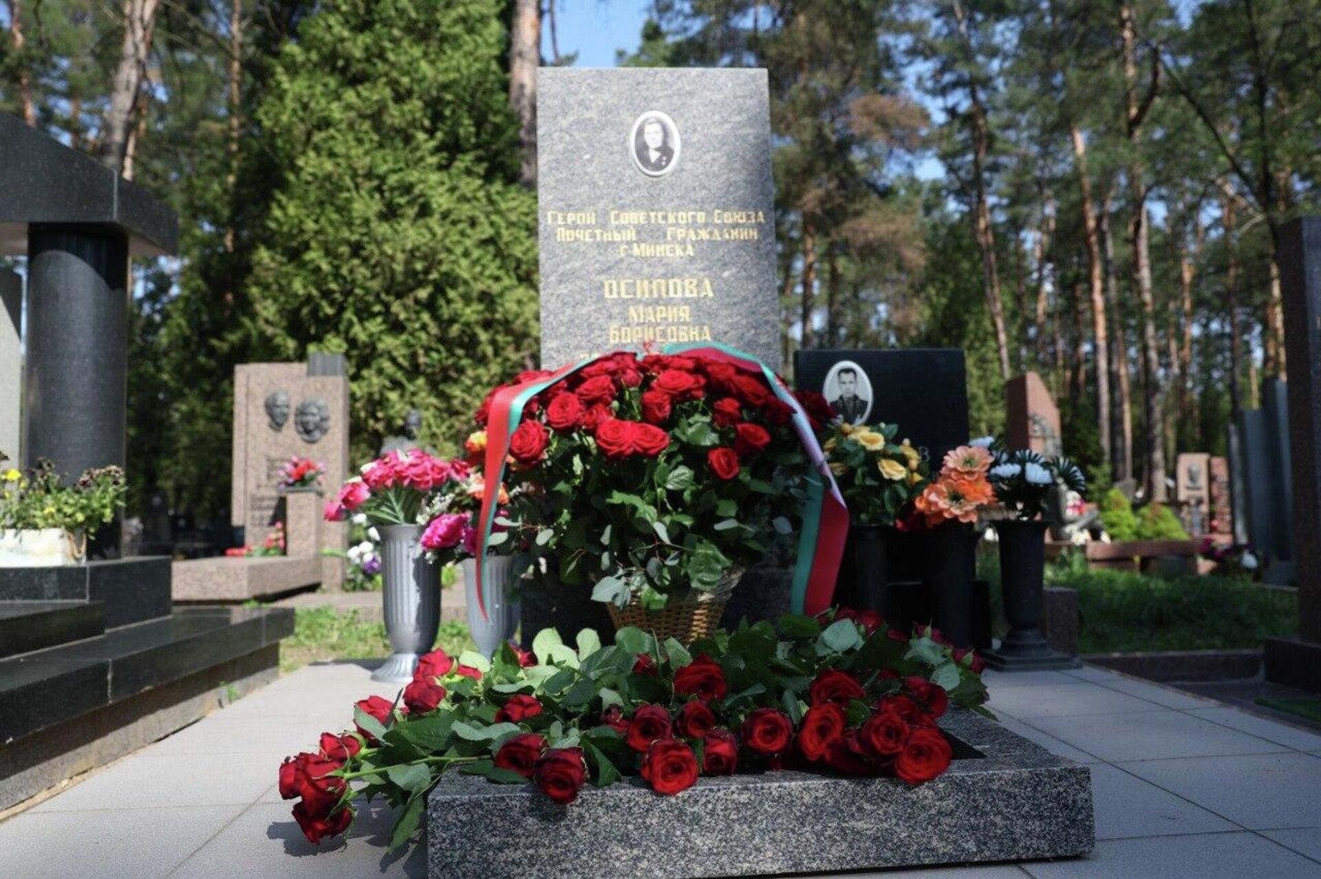 Могила Марии Осиповой на Восточном кладбище - Sputnik Беларусь, 1920, 05.05.2026