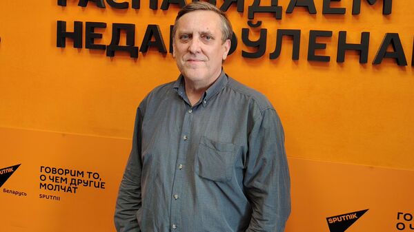Черноморец о будущем ТВ: видеошоу и говорящие головы не умрут никогда - Sputnik Беларусь