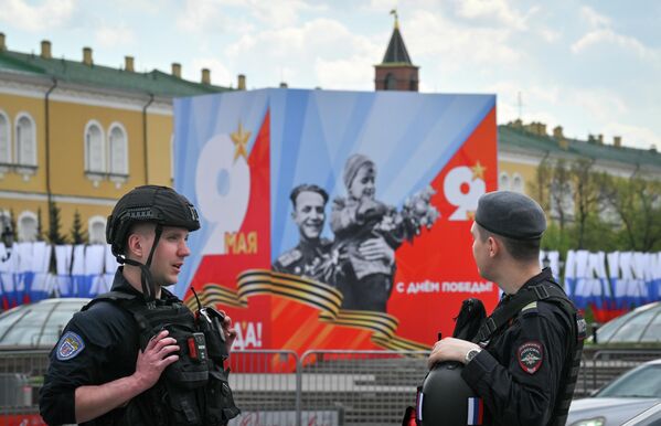 Полицейские следят за безопасностью в центре Москвы - Sputnik Беларусь