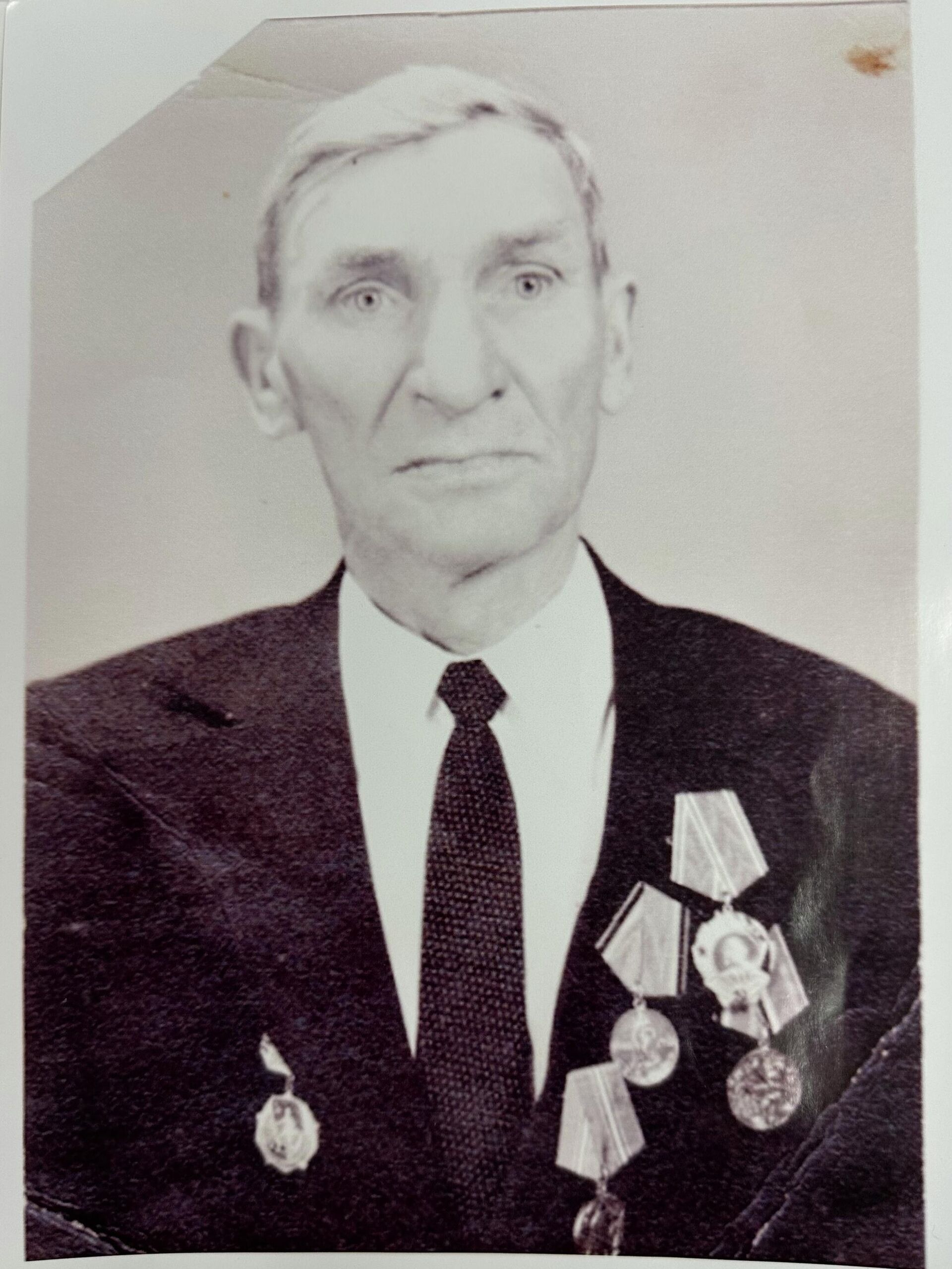 Вел в бой старшина: школьник рассказал о подвиге прадеда, штурмовавшего Берлин  - Sputnik Беларусь, 1920, 06.05.2026