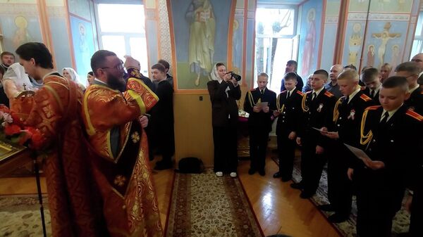 Юбилей домового храма отметили в Минском суворовском военном училище (видео) - Sputnik Беларусь