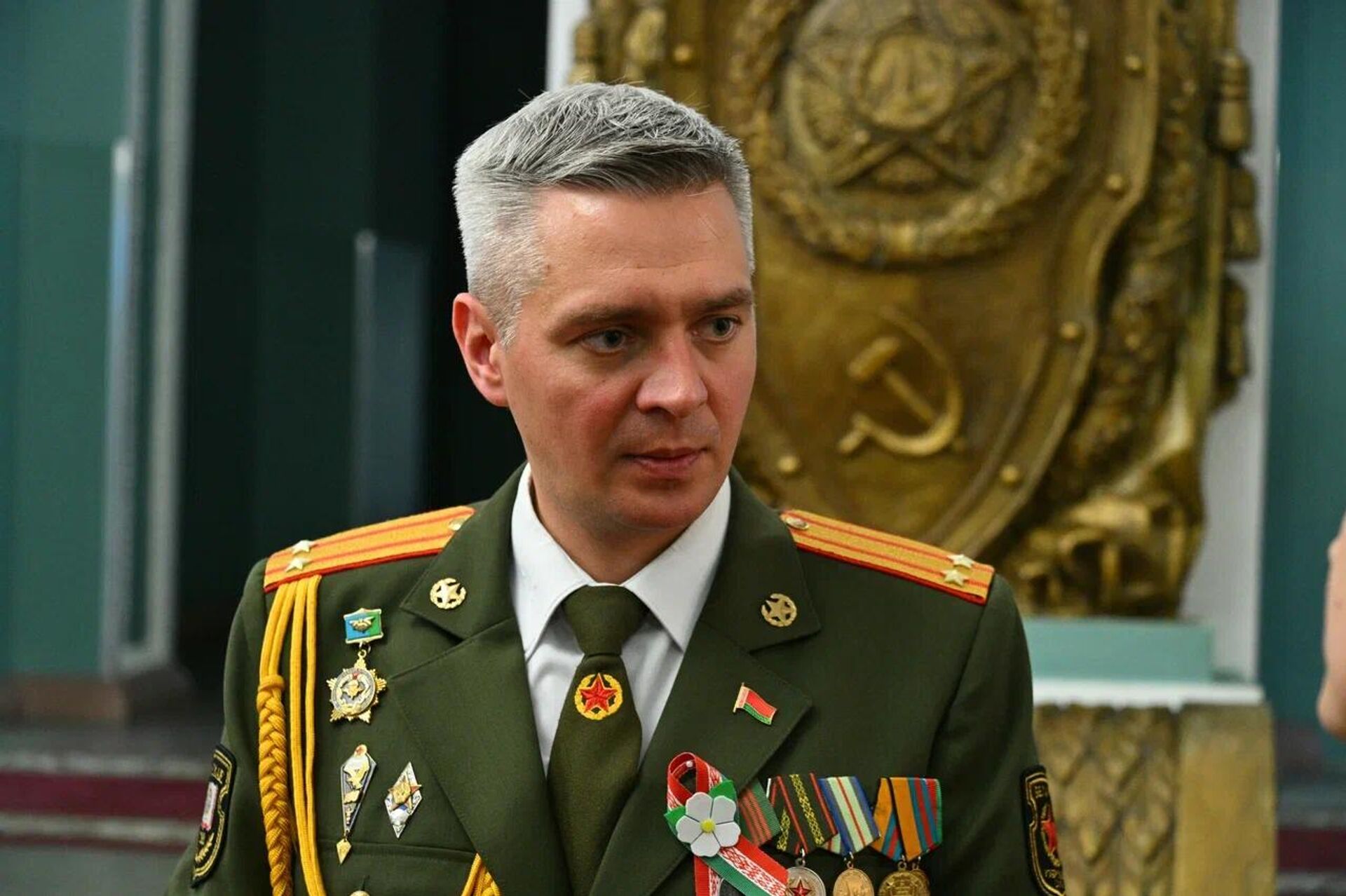 Заместитель начальника Минского суворовского военного училища по идеологической работе подполковник Алексей Осипов - Sputnik Беларусь, 1920, 08.05.2026
