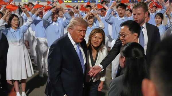 Дональд Трамп прилетел с визитом в Пекин - Sputnik Беларусь