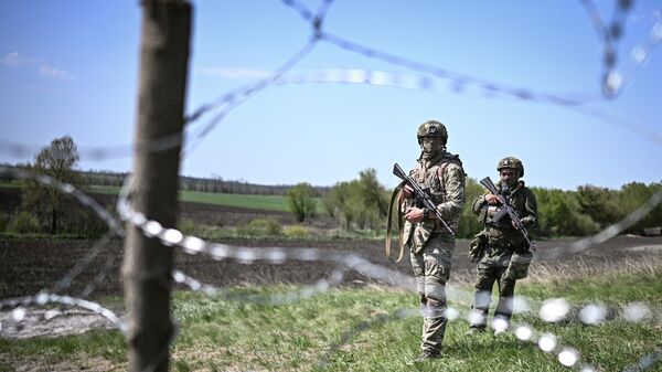 Отработка боевого слаживания военнослужащими 25-й армии группировки войск Запад в зоне СВО - Sputnik Беларусь