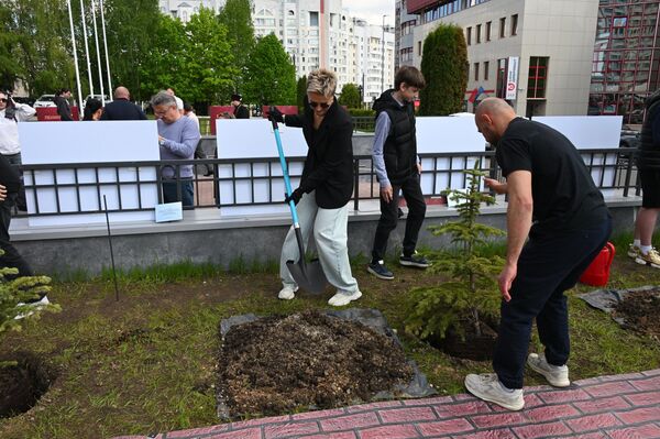 Акция для юных спортсменов у Дома Москвы в Минске Акция для юных спортсменов у Дома Москвы в Минске - Sputnik Беларусь