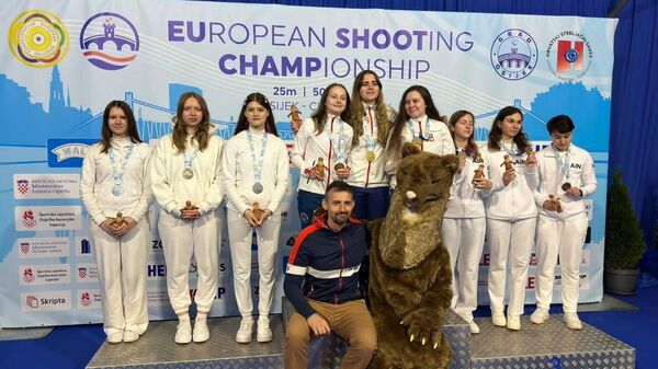 Белоруски завоевали медали молодежного чемпионата Европы по пулевой стрельбе - Sputnik Беларусь