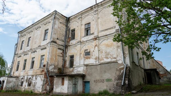 Бывший дворец Радзивиллов в Дятлово  - Sputnik Беларусь