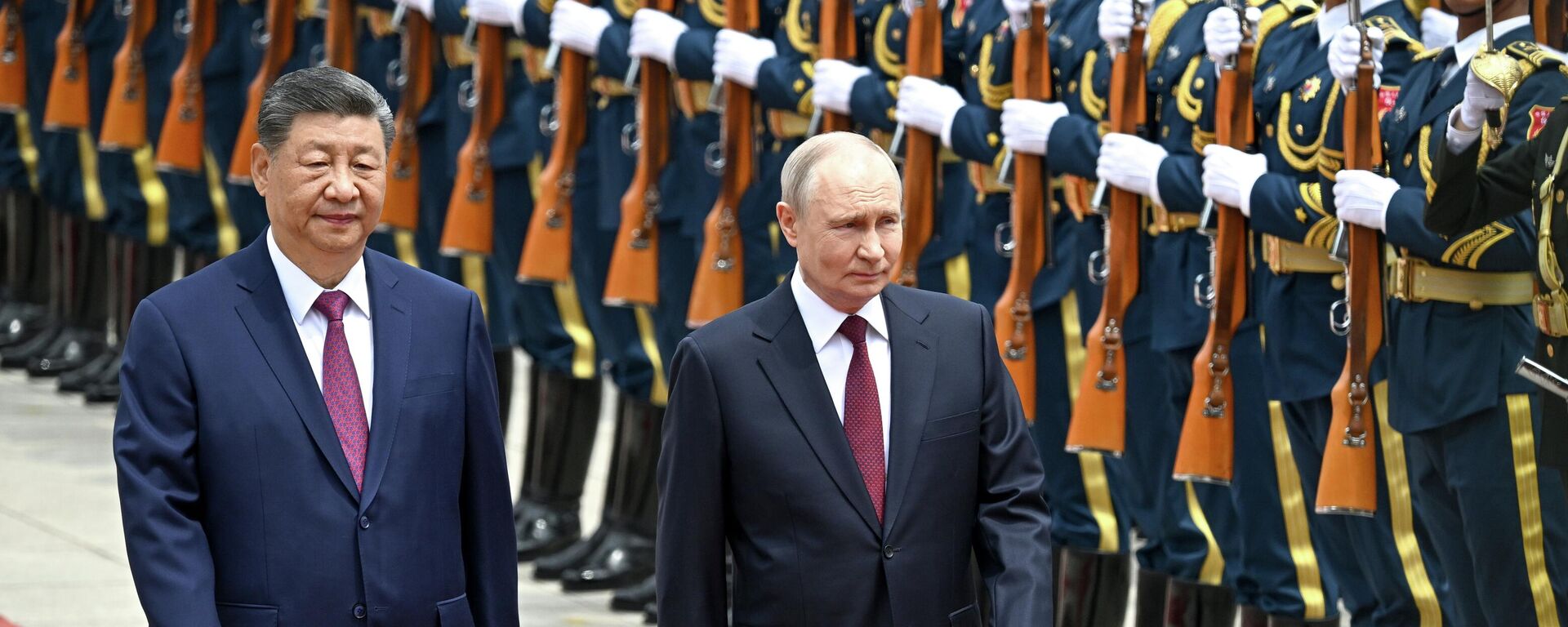 Уладзімір Пуцін і Сі Цзіньпін на ўрачыстай цырымоніі - Sputnik Беларусь, 1920, 20.05.2026
